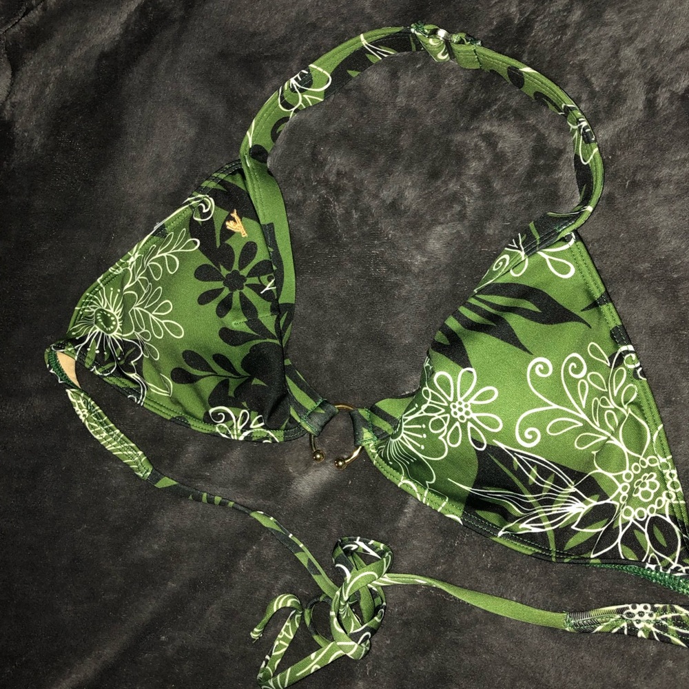 Triangle top floral swimsuit with gold cuff